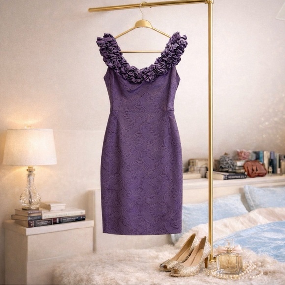 Maggy London Dresses & Skirts - Maggy London Purple Ruffle-Neck Dress